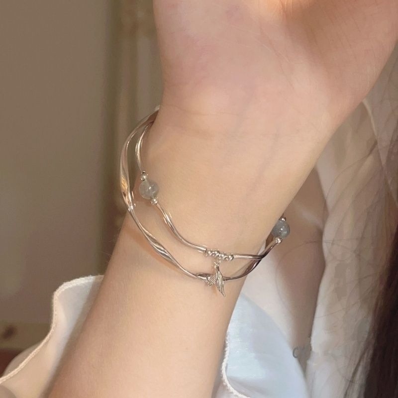 👗台灣現貨🌿莫比烏斯環在逃公主蝴蝶結鈴鐺手鐲女開口可調整閨蜜手環氣質/百搭/簡約/甜美手飾【IO21】-細節圖10