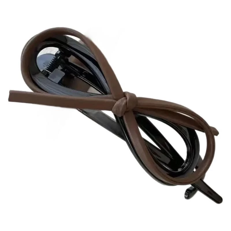 ✨台灣現貨🌿氣質皮質蝴蝶結扭扭夾 一字夾 8字髮夾 甜酷豹紋盤髮馬尾夾【N132】-細節圖9