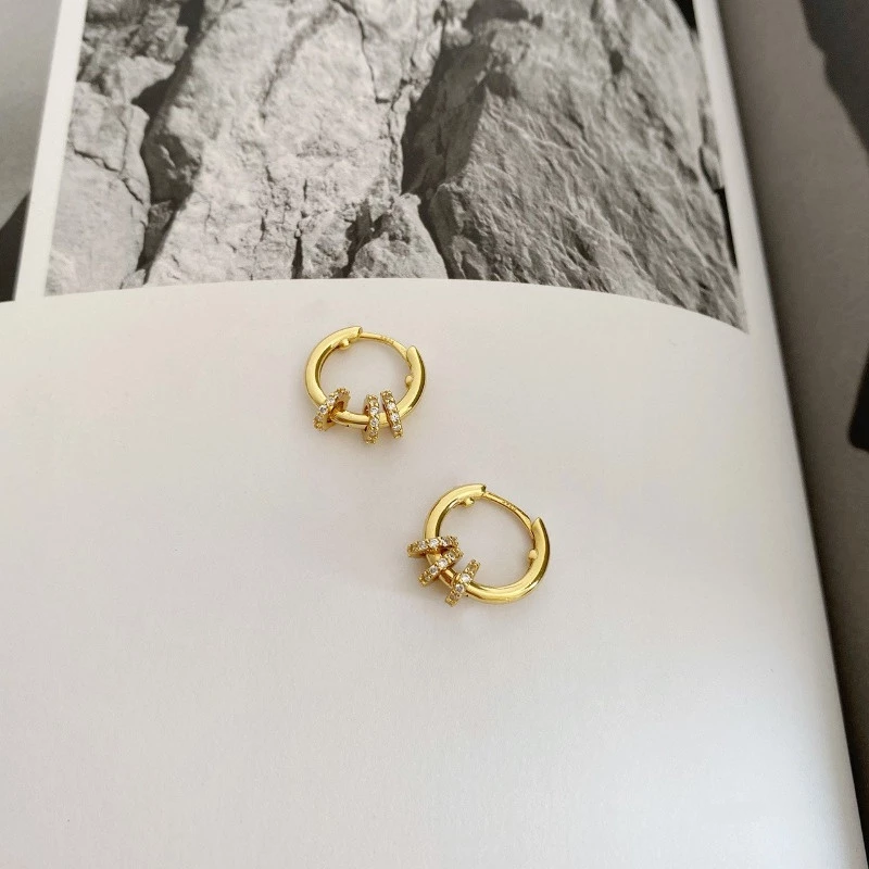 💖台灣現貨🌿爆款冷淡風三環圓圈鋯鑽耳扣 兩種戴法 小眾設計圈圈耳圈 小巧素圈耳環【G490】-細節圖5