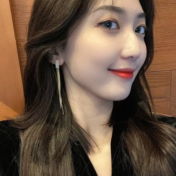 💖台灣現貨🌿冷淡風 925銀針 滿鑽長方流蘇耳環 名援氣質長款流蘇耳環【G490】-細節圖7