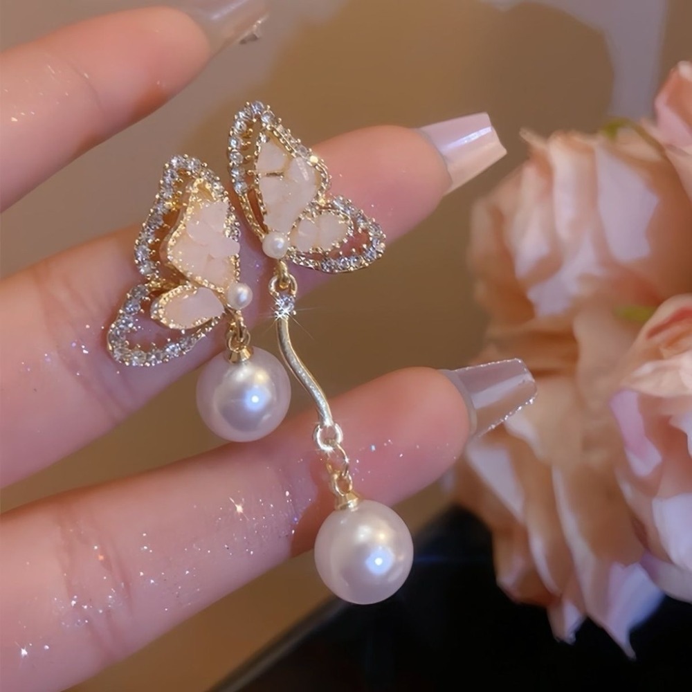 💖台灣現貨🌿新款潮小衆設計 不對稱水晶蝴蝶珍珠耳環 925銀針 輕奢氣質名媛淑女甜美精緻耳飾【G492】-細節圖2