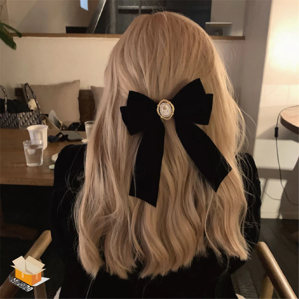 ✨台灣現貨🌿小香風黑色絲絨玫瑰花蝴蝶結髮夾 富家千金復古法式頂夾 彈簧夾【A12】-細節圖8