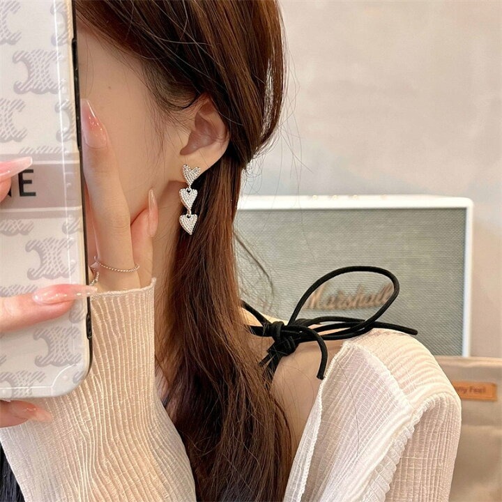 💖台灣現貨🌿輕奢甜美氣質925銀針 閃亮心形吊墜耳環 小眾設計滿鑽心連心時尚耳環【G496】-細節圖6