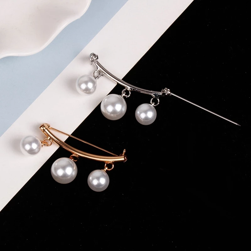 🎀台灣現貨🌿韓版時尚簡約弧形珍珠胸針 固定揹帶褲 防滑弧形珍珠衣架胸針 別針開衫防走光釦針【B1】-細節圖9