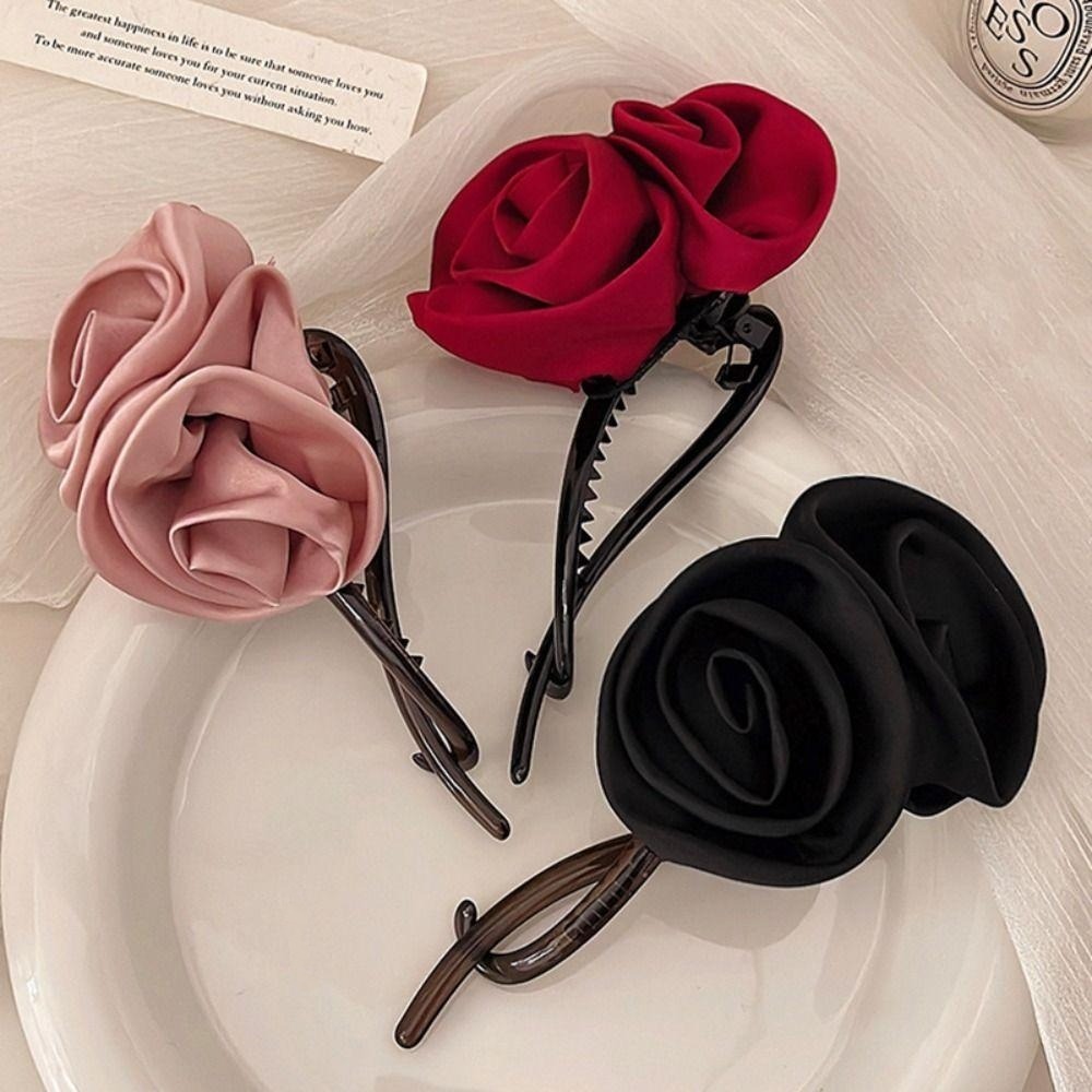 ✨台灣現貨🌿溫柔氣質玫瑰花朵一字扭夾 緞面高級感後腦勺髮夾 半扎頭馬尾夾 盤髮夾【N143】-細節圖4