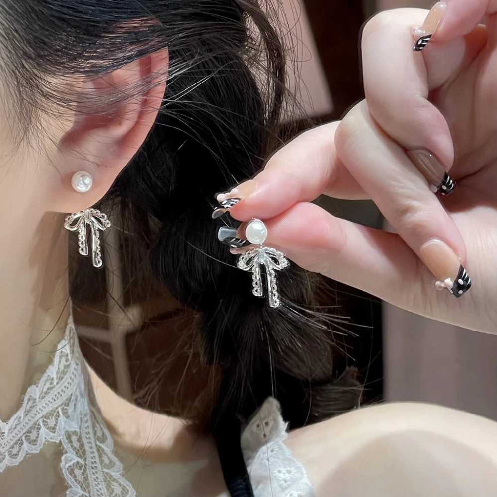 💖台灣現貨🌿芭蕾風~花邊蕾絲蝴蝶結耳環 925銀針愛心鋯石珍珠耳環 韓系新款小眾設計氣質百搭耳飾【G498】-細節圖8