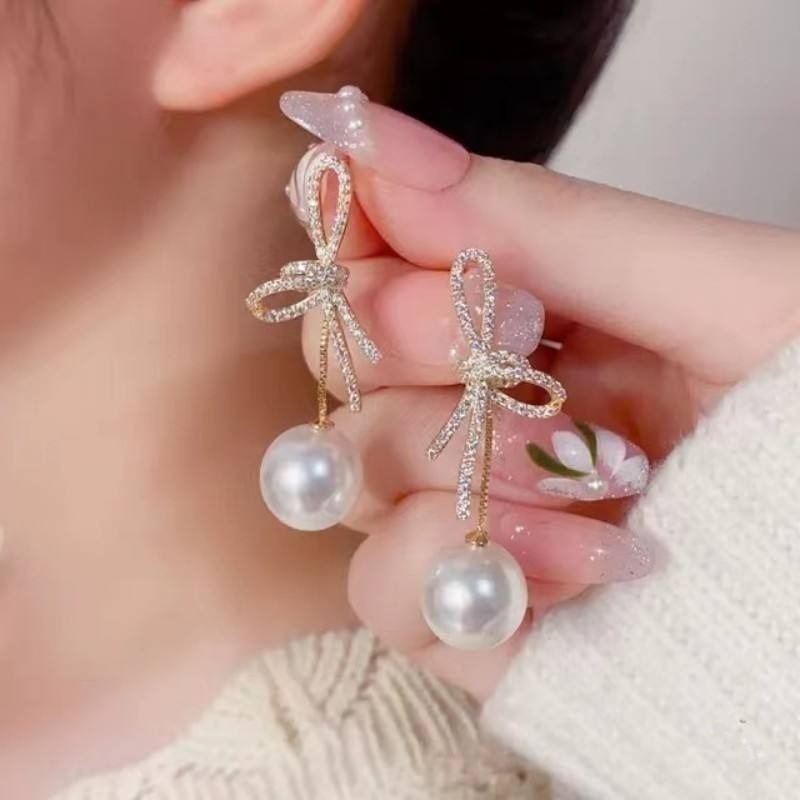 💖台灣現貨🌿打結蝴蝶結珍珠流蘇耳環 精緻滿鑲蝴蝶結珍珠吊墜耳環 輕奢氣質甜美耳飾【G500】-細節圖5