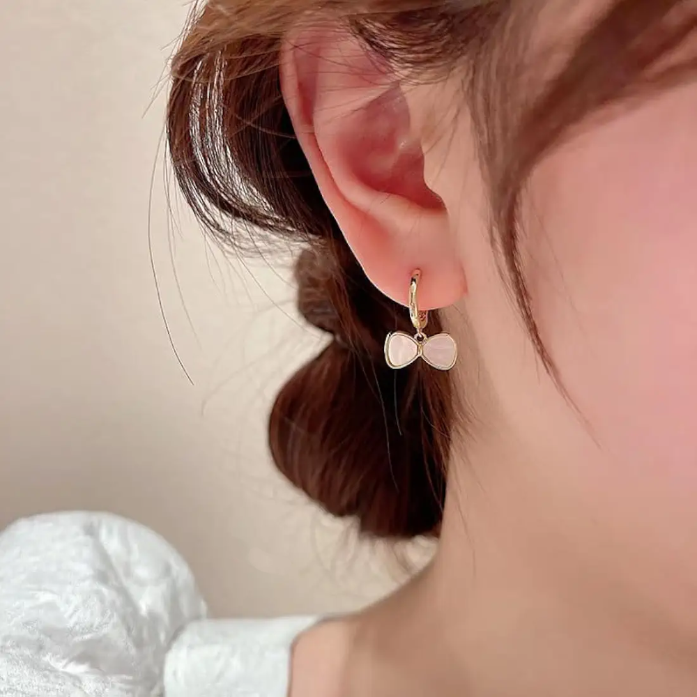 💖台灣現貨🌿母貝蝴蝶結耳環 簡約蝴蝶結耳扣 日韓甜美氣質百搭耳飾【G501】-細節圖4