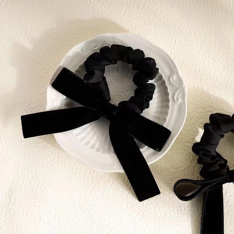 ✨台灣現貨🌿法式復古黑色絲絨蝴蝶結髮圈 韓國甜美氣質小腸圈頭繩皮筋【ND97】-細節圖2