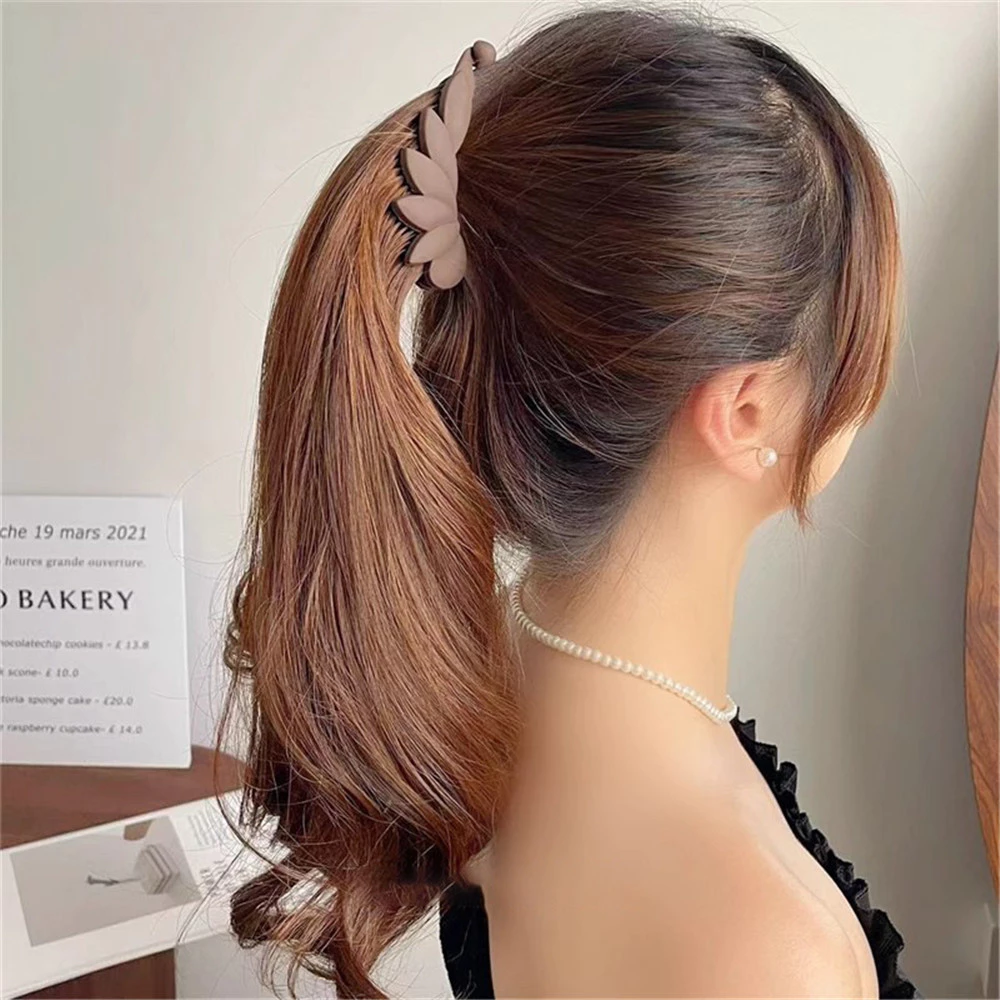 ✨台灣現貨🌿韓版壓克力 霧面花朵葉形百搭香蕉夾 韓版簡約優雅氣質髮夾 豎夾 馬尾夾【N145】-細節圖4