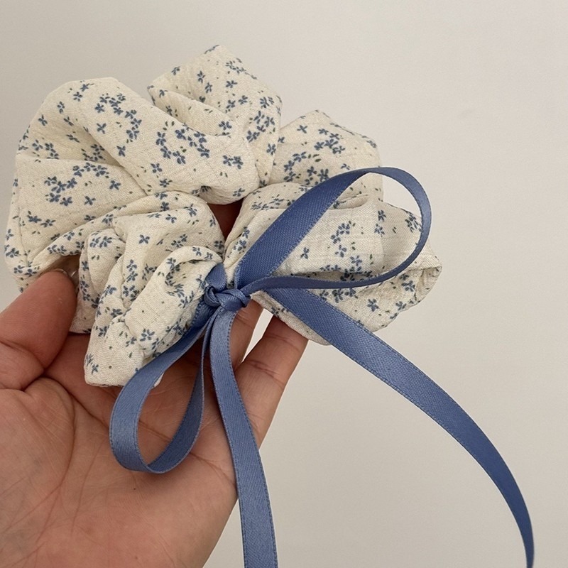✨台灣現貨🌿韓系小清新藍色碎花大腸髮圈 簡約甜美花朵蝴蝶結綁頭髮馬尾髮繩 扎丸子頭皮筋頭繩【ND135】-細節圖6