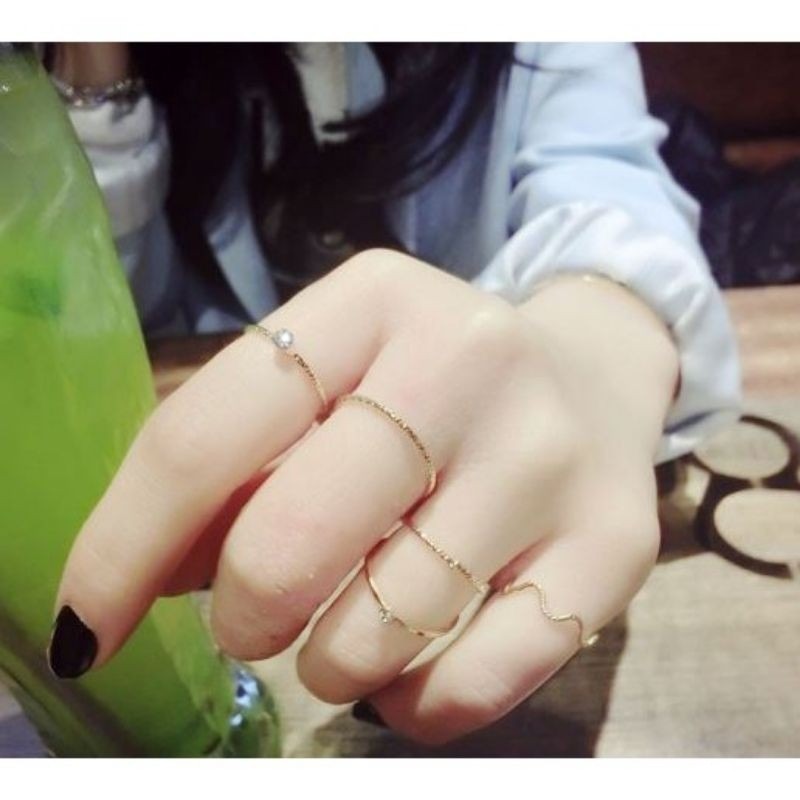 💍台灣現貨🌿波浪戒指💎 韓版小清新五件套戒指組 🎁 氣質戒指 波浪戒指 水鑽戒指 螺旋戒指 造型戒 麻花戒 金銀-細節圖4