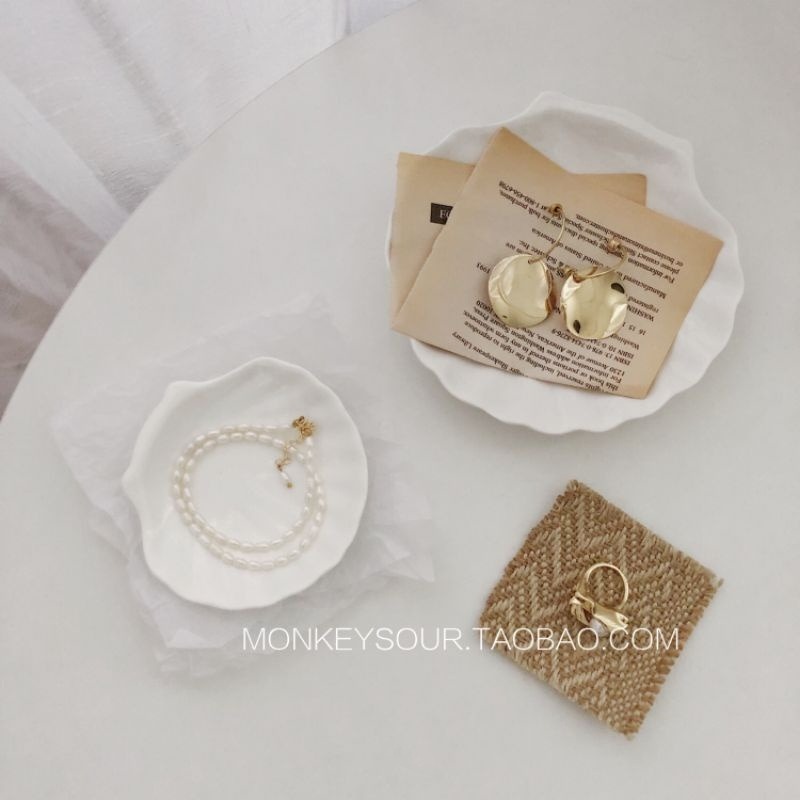 💄台灣現貨🌿 ins簡約復古白色陶瓷貝殼首飾收納盤 飾品盤 點心盤 蠟燭盤 擺拍飾品盤 vintage小碟子-細節圖4