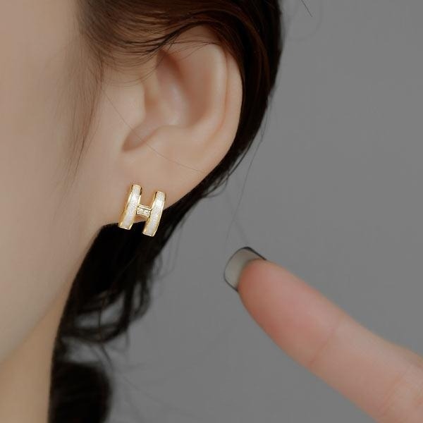 💖台灣現貨🌿925銀針 微鑲鑽H字母耳環 氣質小眾設計感冷淡風小巧復古耳釘耳環【G124】-細節圖6