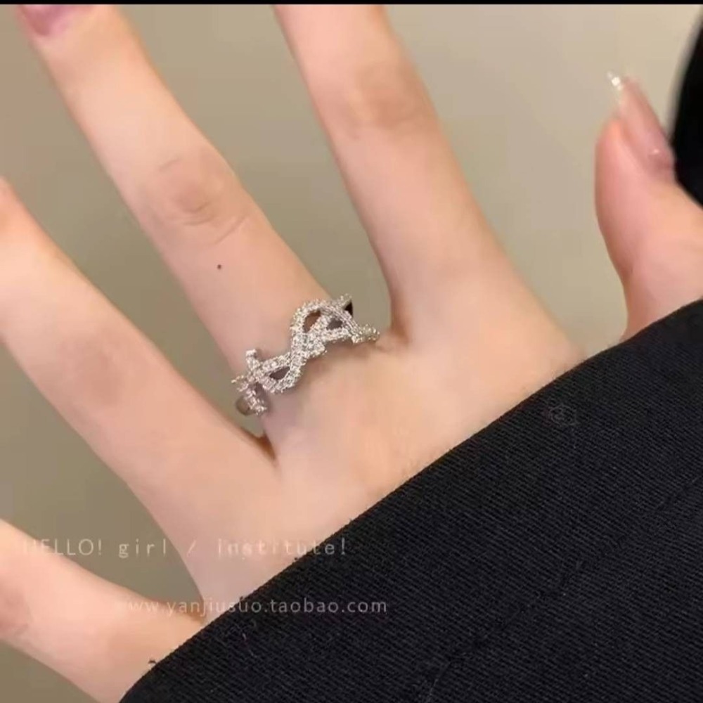 💍台灣現貨🌿超閃字母鋯石開口戒指 小眾設計時尚個性食指戒指【O82】-細節圖7