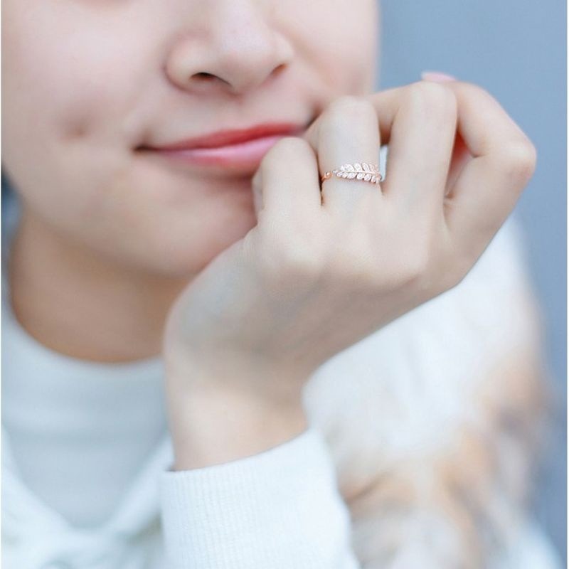 💍台灣現貨🌿日韓氣質文藝小清新 鑲鑽樹葉戒指 ins小眾輕奢高級感時尚開口戒指-細節圖4
