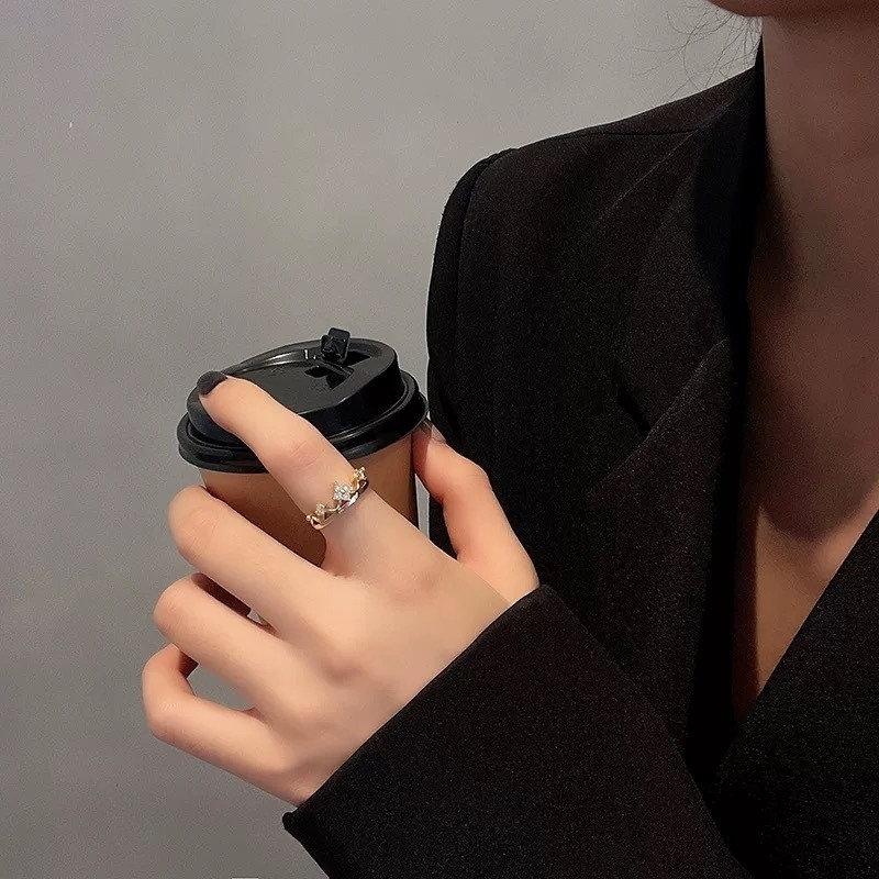 💍台灣現貨🌿韓版皇冠鋯石戒指 ins潮小眾設計指環 食指戒可調節開口高級感手飾【O86】-細節圖5
