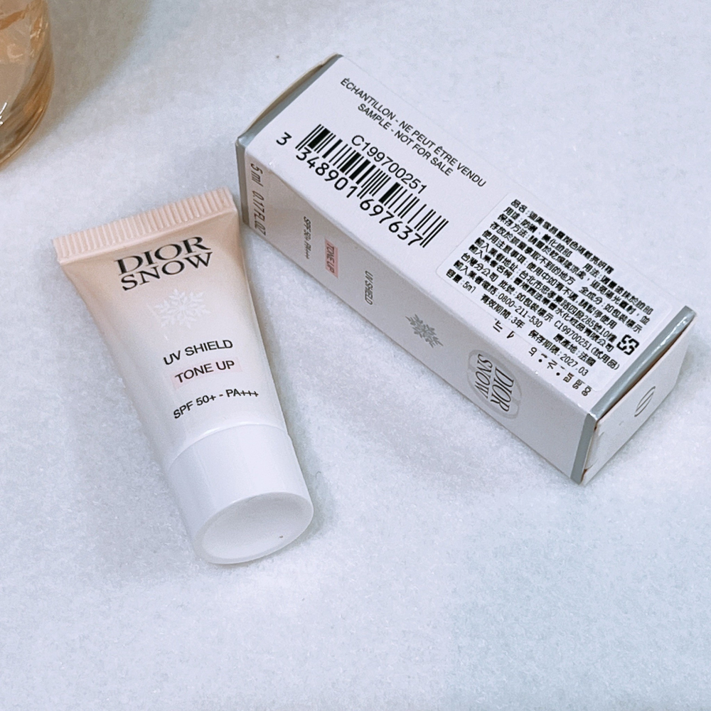 Dior 迪奧 雪晶靈潤色隔離亮妍霜 雪精靈潤色隔離妝前乳 5ml 專櫃貨 全新品 防曬 修色 隔離-細節圖3