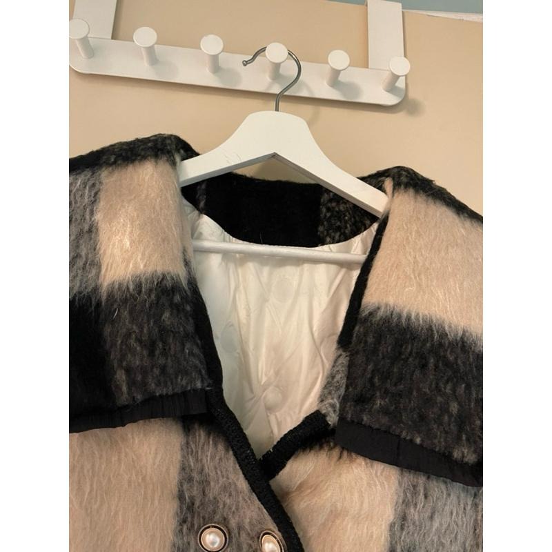 ［全新］韓系風格可愛顯瘦 荷葉滾邊海軍領格紋毛呢加厚 羽絨內裏 雙排扣短大衣 羽絨外套 free size-細節圖4