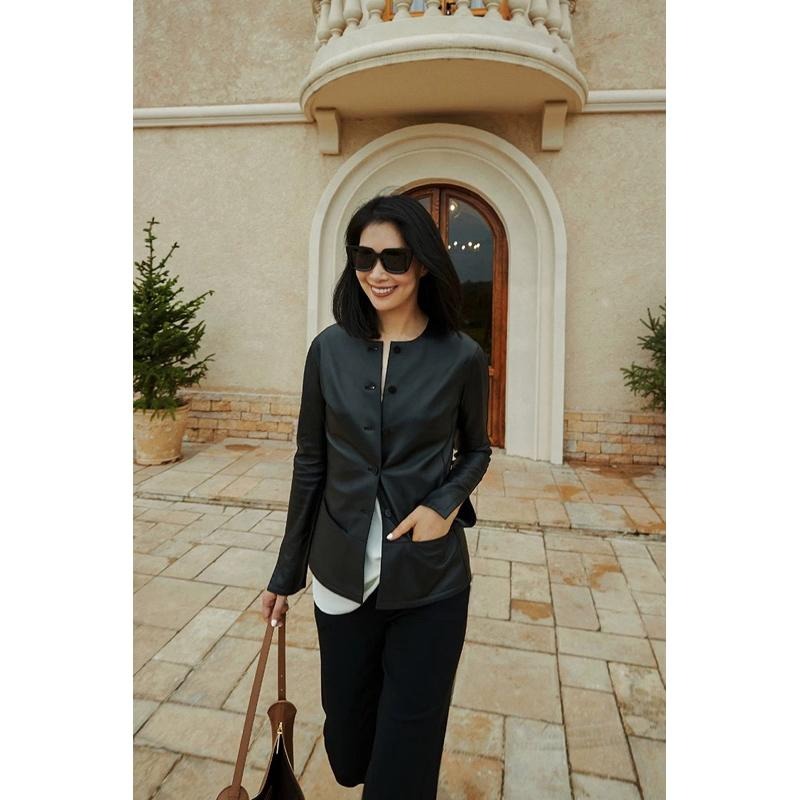 [全新］小眾設計感 韓系風格 柔軟輕量蛋白皮 圓領簡約袖開衩皮衣外套 修身百搭單排扣 高級大氣皮外套有彈性  L號-細節圖2