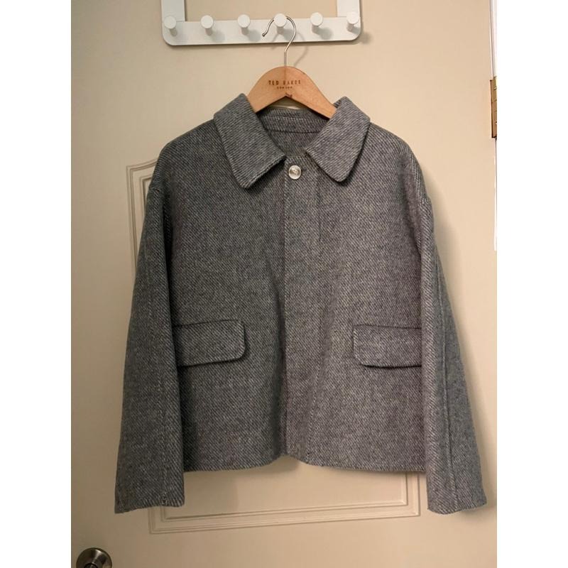 ［全新］出口韓國韓系歐妮梨花100%羊毛灰色寬鬆落肩款有領短大衣短版羊駝毛外套m號 氣質百搭有質感老錢風經典-細節圖2
