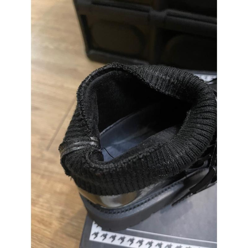 ［全新］冬季保暖短靴黑色品牌女鞋漆皮靴子圓頭內裏加絨松糕底厚底瑪麗珍彈力麂皮襪靴39號韓系女團 new jeans-細節圖5