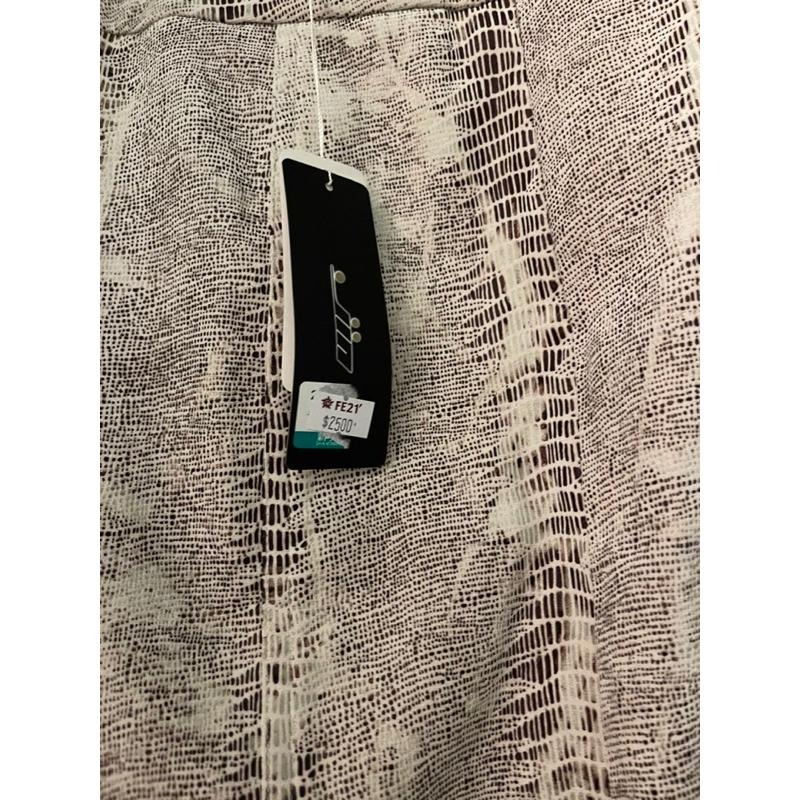 ［全新］專櫃品牌Jin 設計師款鱷魚紋印刷柔軟短裙 迷你裙 m號-細節圖4