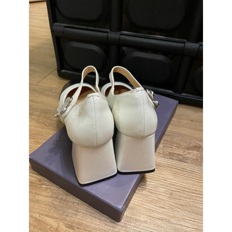 [全新］韓系小香風牛皮真皮米白黑配色牛漆皮高跟粗跟水鑽花朵瑪莉珍娃娃鞋24cm 38號氣質經典韓國miu miu 風格-細節圖4
