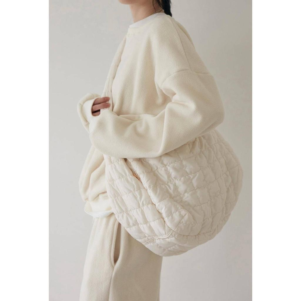 [LBT.only] #韓國#現貨 雲朵包 大空間 斜背包 穿搭 配件 包包 大容量 ACC 側背-細節圖2