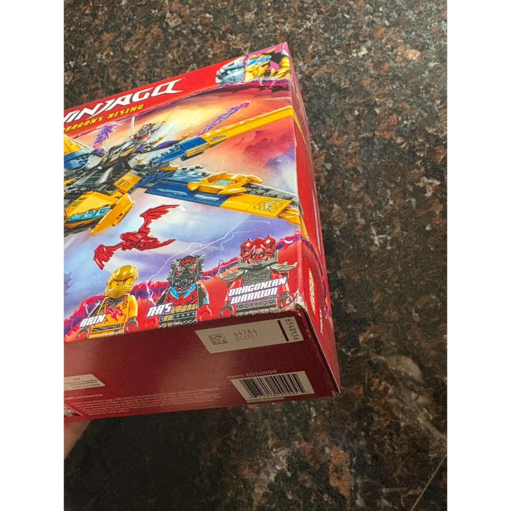 全新未拆盒損 LEGO 樂高 Ras and Arin＇s Super Storm Jet 71833 盒損-細節圖3