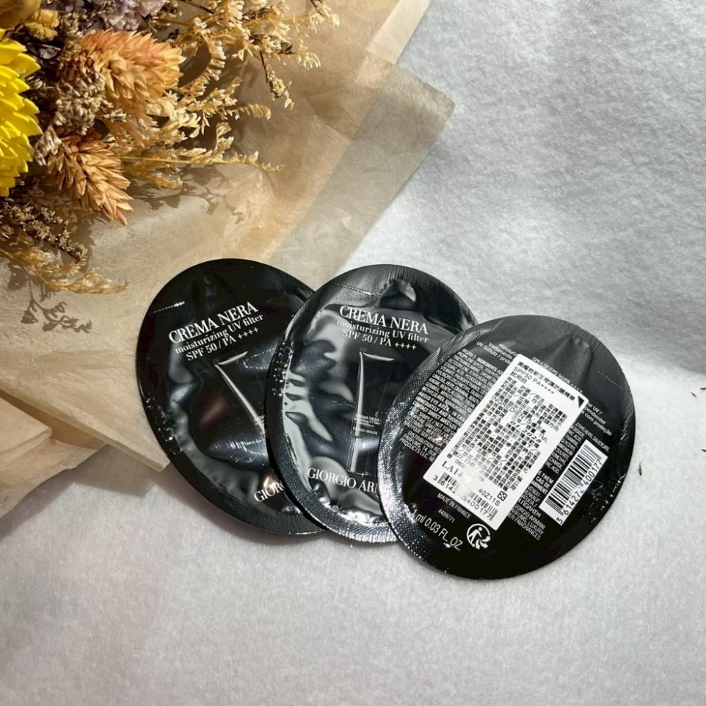 Giorgio Armani GA 黑曜岩新生奇蹟防曬精華 1ml 妝前乳 GA 專櫃貨-細節圖2