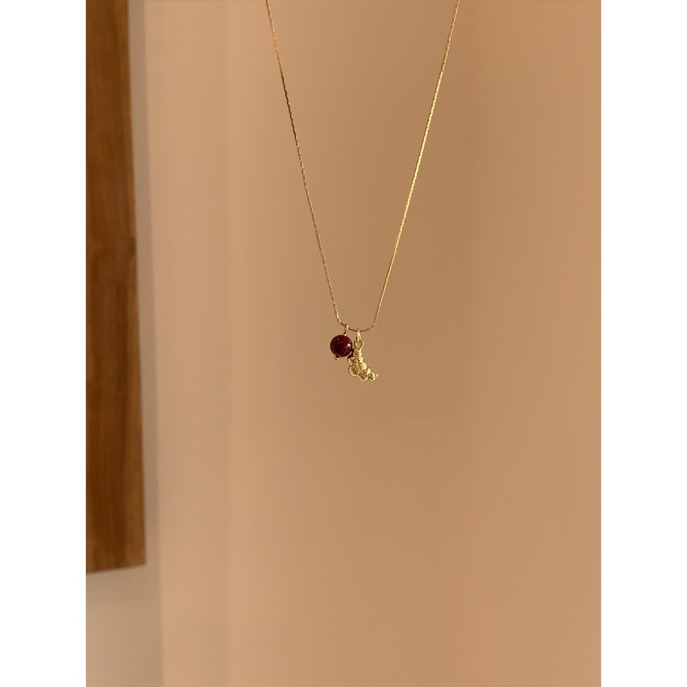 原創設計。小眾設計師 酒紅圓珠瑪瑙vs鍍18K金牛角麵包吊墜短項鏈-Euphoria Store-規格圖10