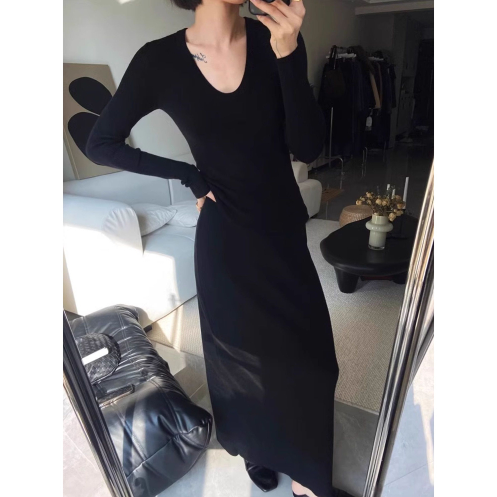 25春。店主私著。極簡氣質百搭 大U領修身單穿打底細針織長袖毛衣上衣-Euphoria Store-細節圖4