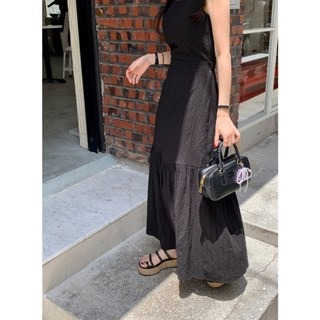 夏。法式優雅氣質 純色精緻刺繡鉤花 修身顯瘦拼接魚尾無袖吊帶連身裙洋裝-Euphoria Store-細節圖9