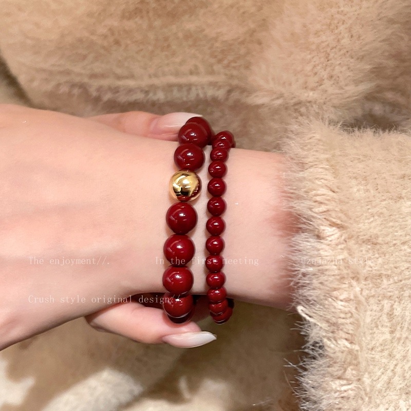 原創手作。小眾設計簡約高貴氣質 顯手白 安可拉紅貝珠vs小金珠單帶疊帶閨蜜手鍊-Euphoria Store-細節圖5