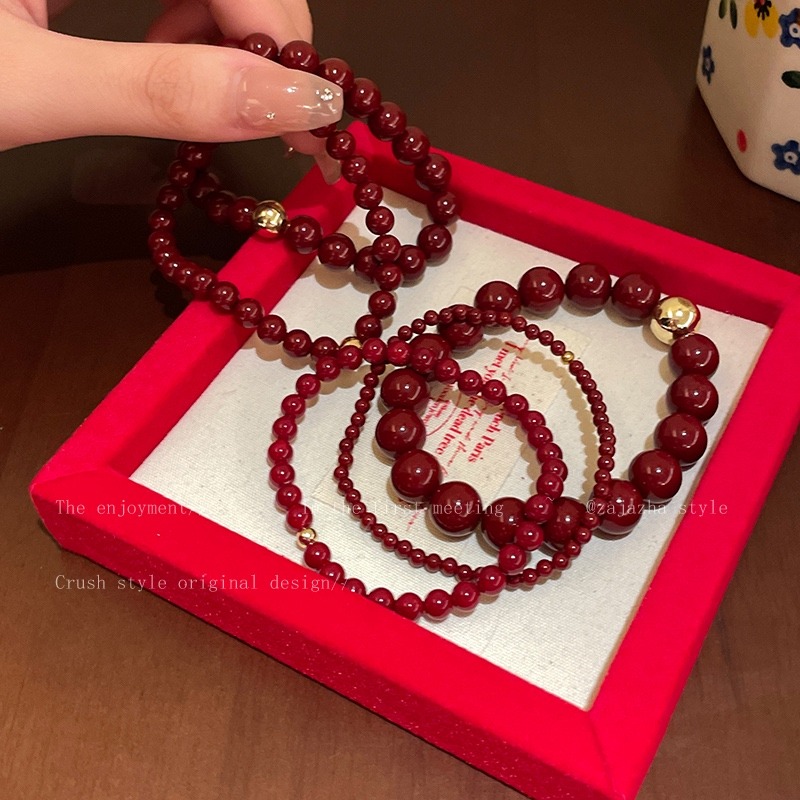 原創手作。小眾設計簡約高貴氣質 顯手白 安可拉紅貝珠vs小金珠單帶疊帶閨蜜手鍊-Euphoria Store-細節圖9