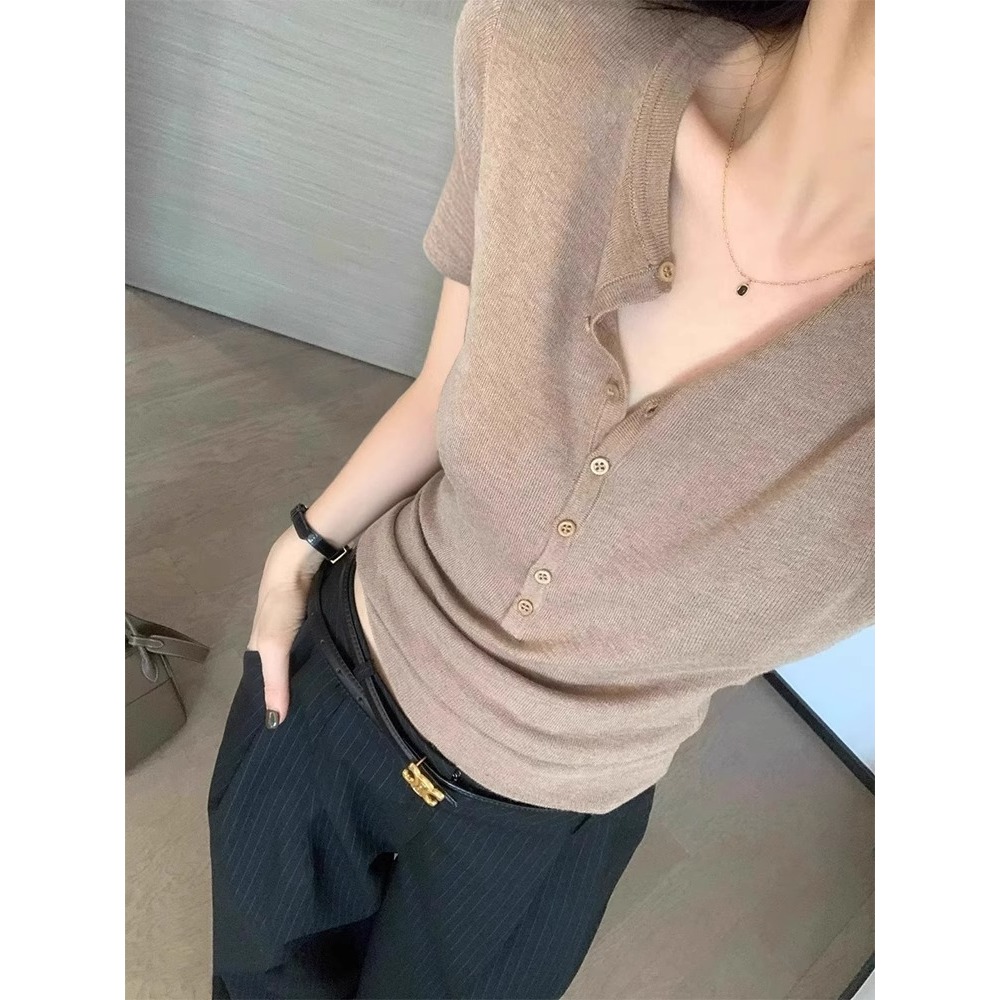 夏。極簡簡約知性氣質 百穿不膩 純色小圓領單排扣短袖冰絲針織上衣-Euphoria Store-規格圖8