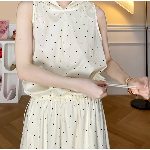 夏。懶人穿搭 簡約小清新 水玉點下擺可縮無袖連帽背心上衣+高腰鬆緊腰A字長裙套裝組-Euphoria Store-細節圖4