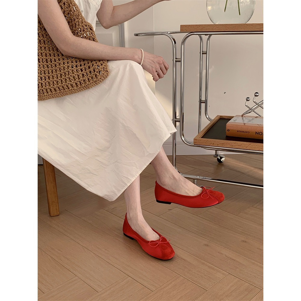 四季。韓版復古甜美氣質滿滿 緞面拼接麂皮絨 蝴蝶結圓頭平底奶奶鞋芭蕾舞鞋-Euphoria Store-細節圖5