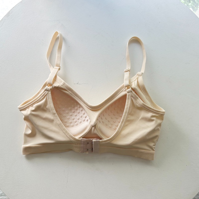 店主私著。韓版美背設計 淺色 透氣網孔&下擺托高海綿 一體成形薄款無痕冰絲無鋼圈內衣-Euphoria Store-規格圖9