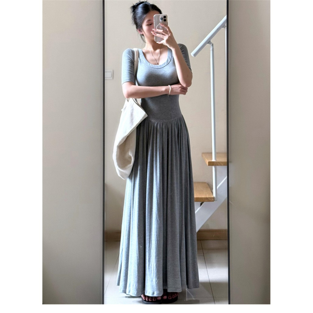 初秋。法式知性氣質 露背鈕扣設計 高腰收腰 修身顯瘦U領五分袖長款連身裙洋裝-Euphoria Store-細節圖3