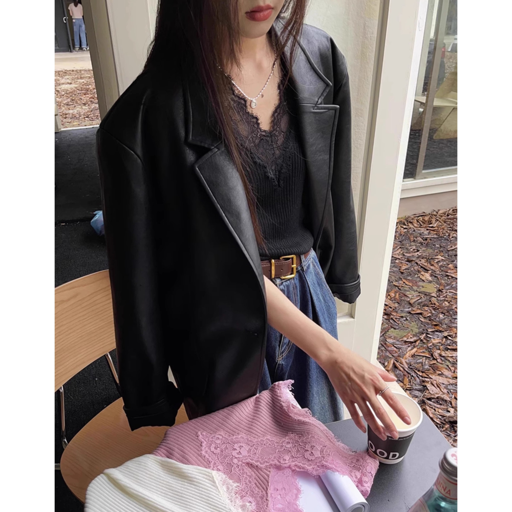 初秋。滿滿精緻 單穿疊穿都可以 微性感V領蕾絲緹花豎條無袖細針織背心上衣毛衣-Euphoria Store-細節圖3