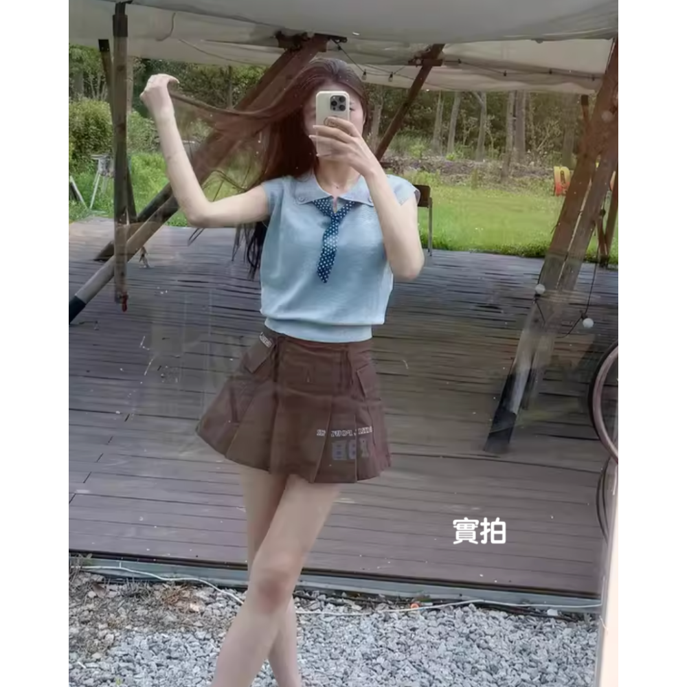 初秋。氣質又減齡 絲巾繫帶翻領polo領 收腰顯瘦正肩小飛袖短袖細針織上衣-Euphoria Store-細節圖7