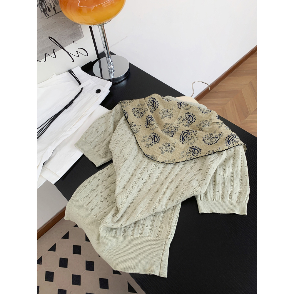 初秋。韓系chic 簡約氣質通勤百搭  絲巾繫帶翻領polo領單排扣鏤空緹花細針織短袖上衣-Euphoria Store-細節圖10