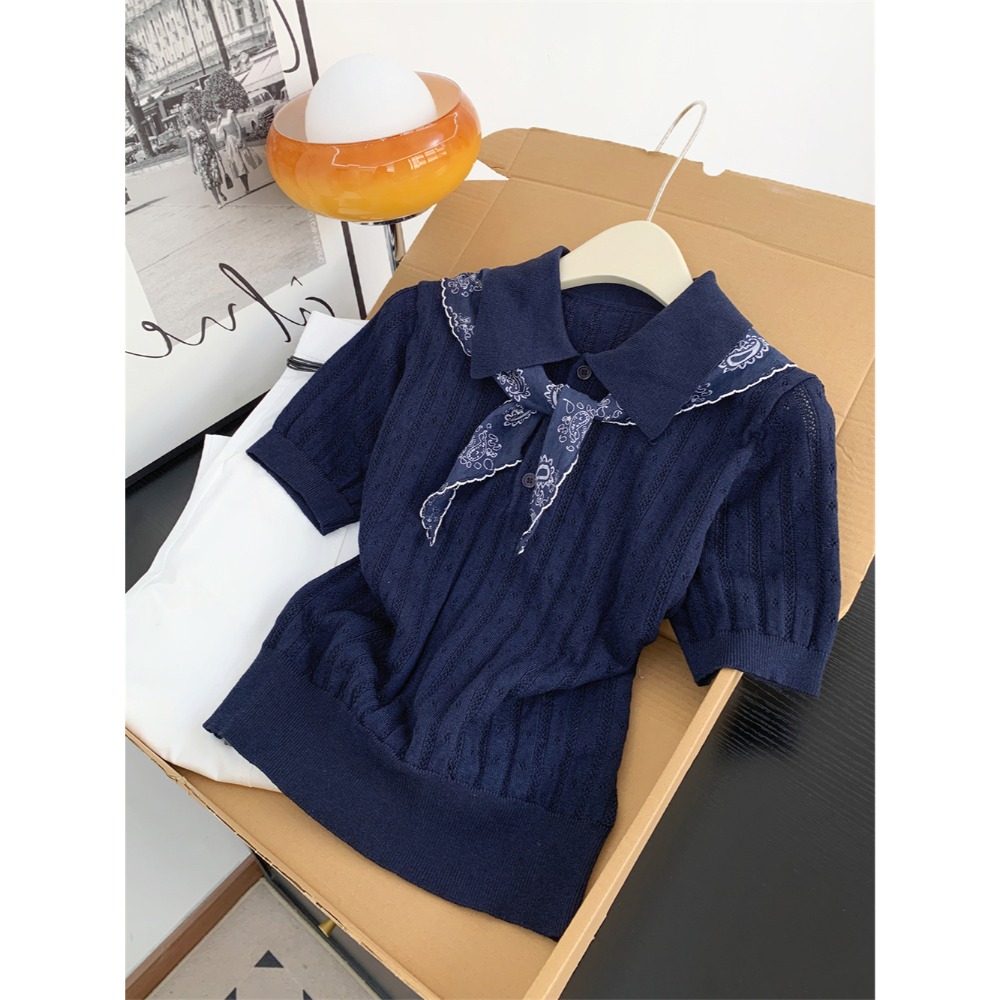 初秋。韓系chic 簡約氣質通勤百搭  絲巾繫帶翻領polo領單排扣鏤空緹花細針織短袖上衣-Euphoria Store-規格圖10