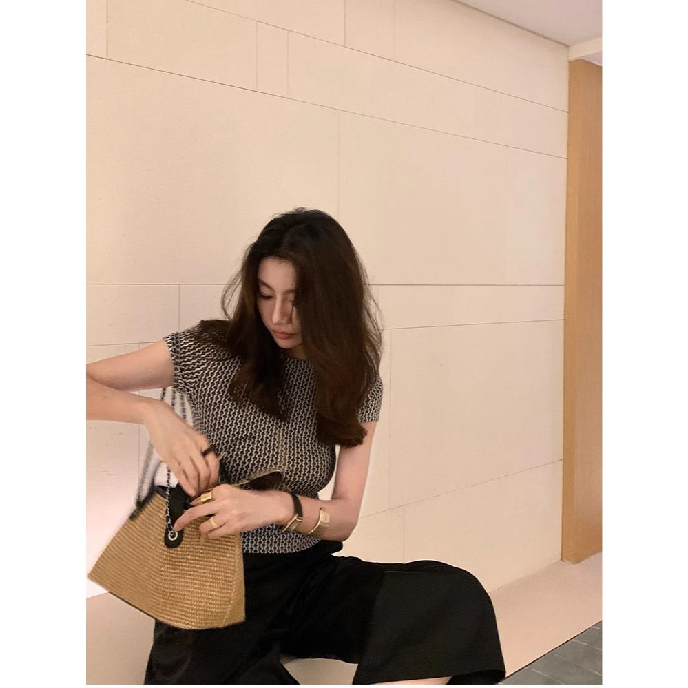 夏。極簡帶點設計 個性幾何印花 修身顯瘦小圓領短袖T恤上衣-Euphoria Store-細節圖4