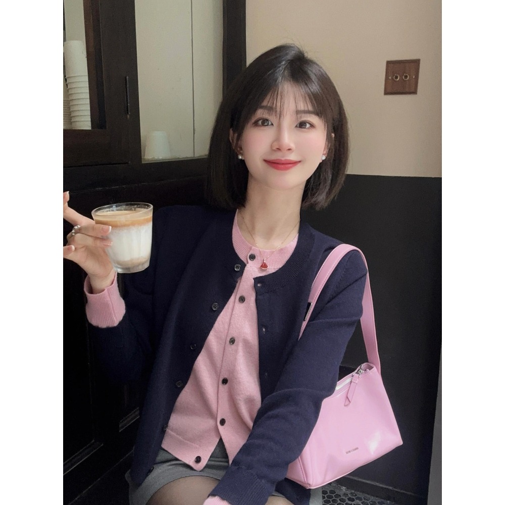 冬。甜美氣質學院風 修身顯瘦 減齡撞色假兩件單排扣長袖針織外套-Euphoria Store-細節圖4