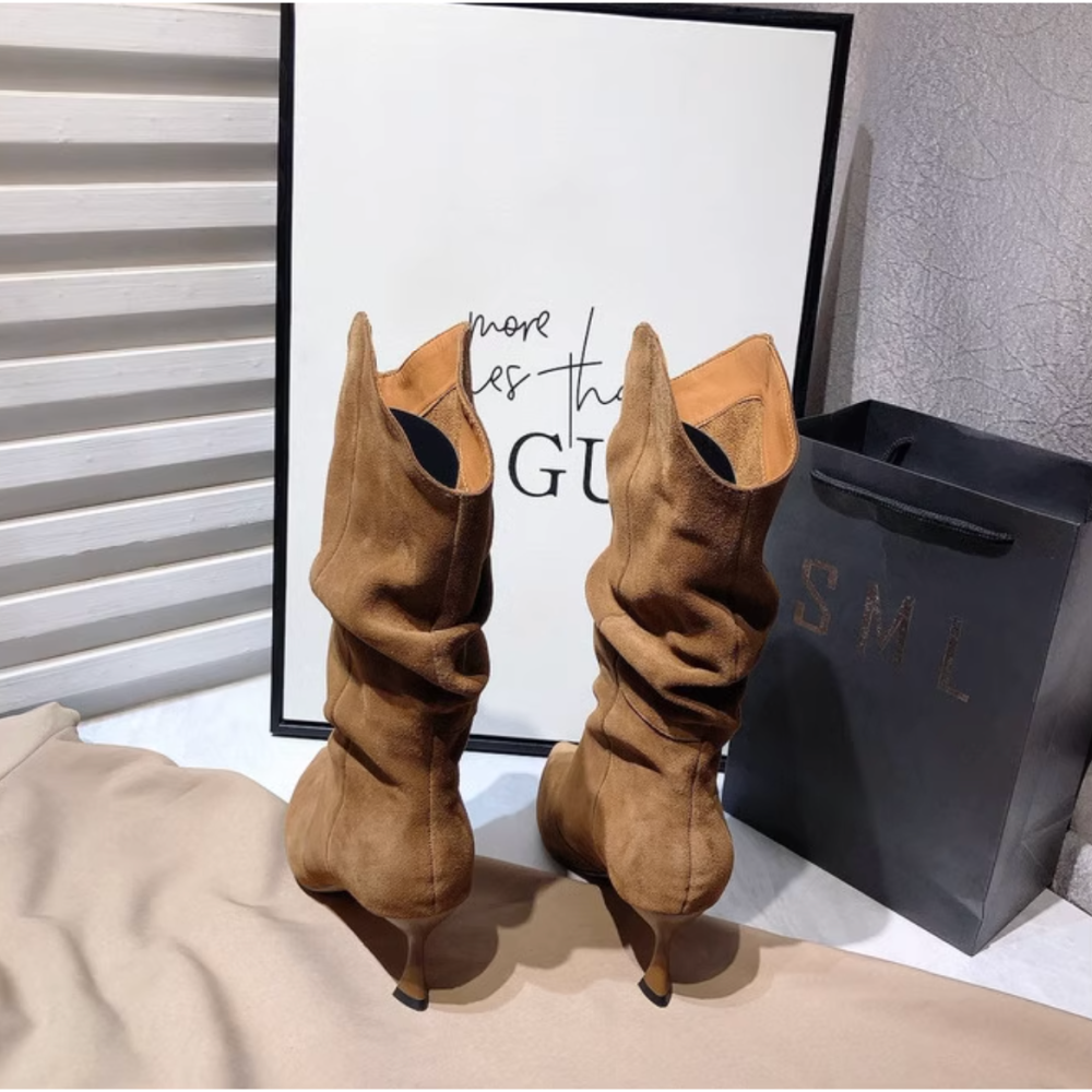 冬。簡約時尚 性感個性 磨砂手感絨 褶皺堆堆筒顯腿長 尖頭中跟靴中筒靴-Euphoria Store-細節圖2