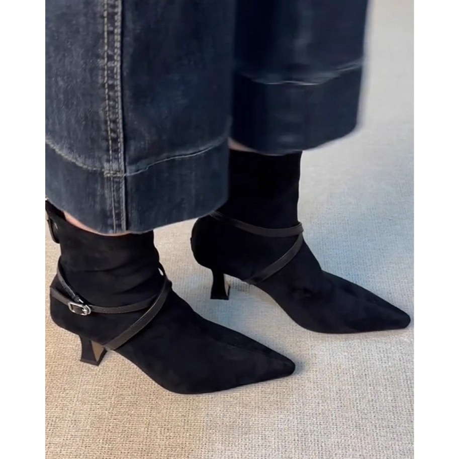 店主私著。搭配褲裝超好看 時尚百搭個性設計 磨砂皮&皮帶交叉扣 氣質尖頭低筒瘦瘦靴中跟靴-Euphoria Store-細節圖10