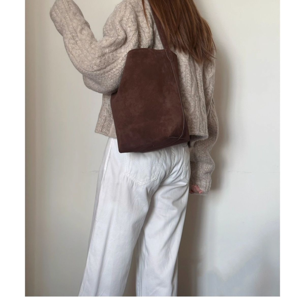 冬。簡約就是王道 極簡氣質百搭 純色柔軟磨砂皮大容量托特包單肩包水桶包-Euphoria Store-細節圖9